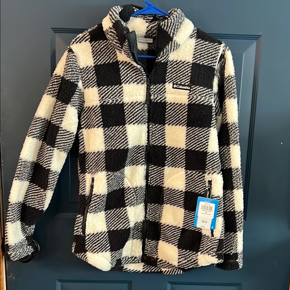 Columbia Black and White Jacket with High Collar and Zipper Closure